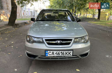 Седан Daewoo Nexia 2011 в Умані