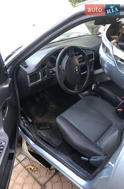 Седан Daewoo Nexia 2011 в 