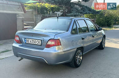 Седан Daewoo Nexia 2012 в 