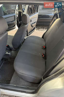 Седан Daewoo Nexia 2012 в 