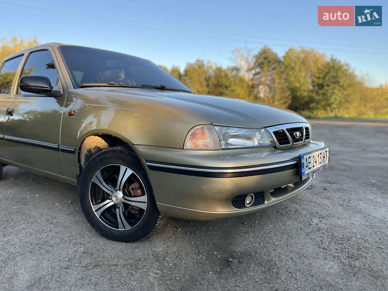 Седан Daewoo Nexia 2007 в Новояворівську
