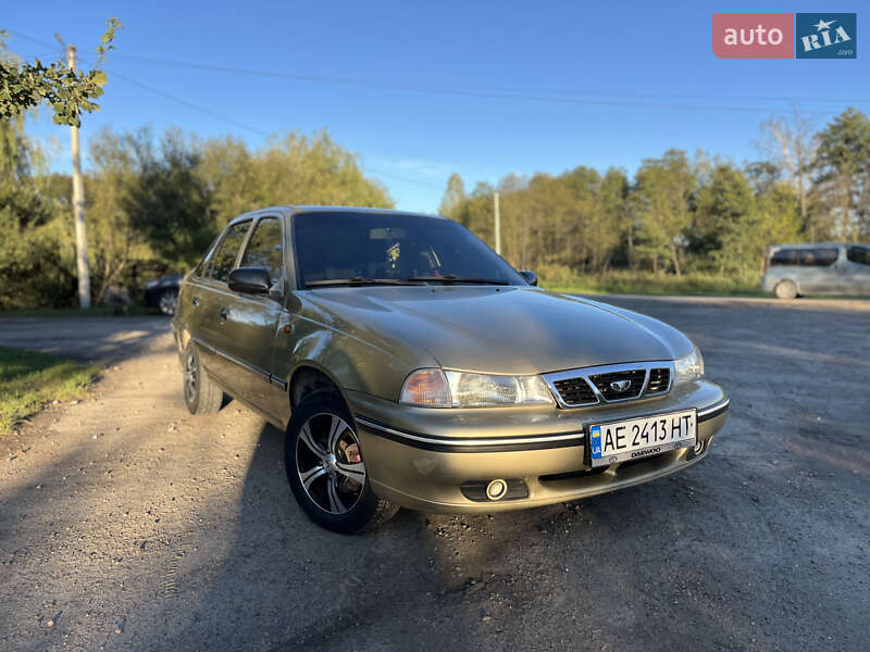 Седан Daewoo Nexia 2007 в Новояворівську