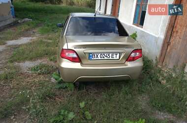 Седан Daewoo Nexia 2011 в 