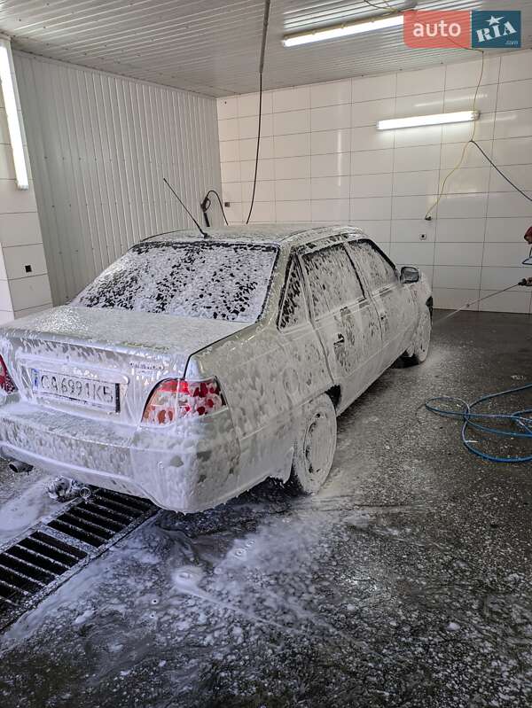 Седан Daewoo Nexia 2008 в Измаиле