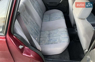 Седан Daewoo Nexia 2011 в 