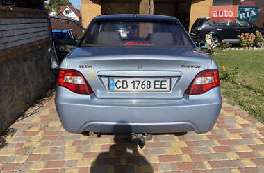 Седан Daewoo Nexia 2012 в 