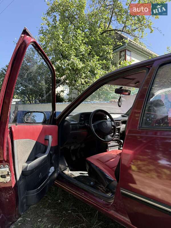 Седан Daewoo Nexia 2008 в Джурине