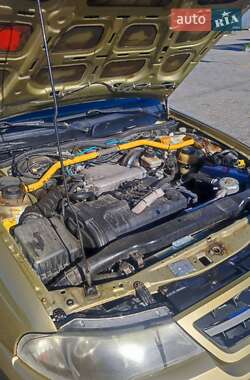 Седан Daewoo Nexia 2008 в 
