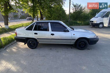 Седан Daewoo Nexia 2007 в 