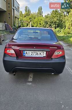 Седан Daewoo Nexia 2011 в 