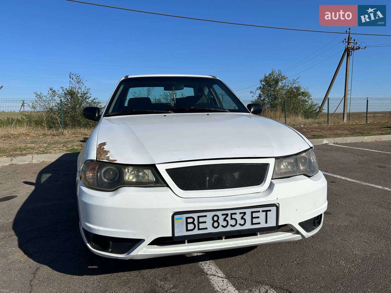 Продам власне авто, володію біля трьох років. Машина кожен день на ходу, питань по техніці немає. Газ стоїть, але не вписаний. Нова літня гума 25 року та додатково комплект зимової гуми. Є декілька моментів по кузову, не критичних. Пороги та днище цілі. Бажано тільки переоформлення. На додаткові питання відповім по телефону, торг біля авто реальному покупцеві.