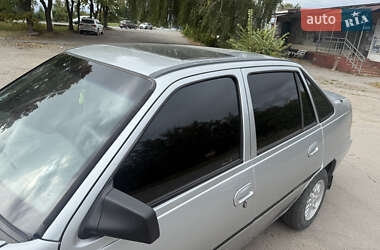 Седан Daewoo Nexia 1995 в 