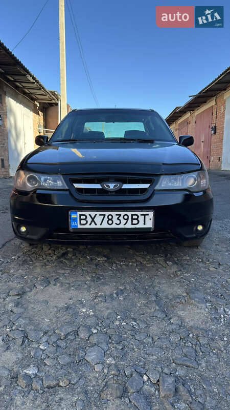 Седан Daewoo Nexia 2011 в Хмельницком