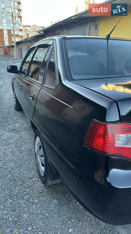 Седан Daewoo Nexia 2011 в Хмельницком