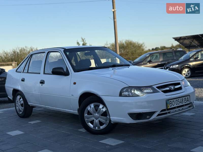 Седан Daewoo Nexia 2011 в Дрогобыче