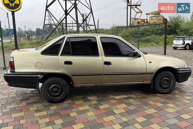 Седан Daewoo Nexia 2007 в Стрые