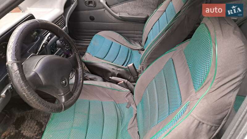 Седан Daewoo Nexia 2005 в Бобринце