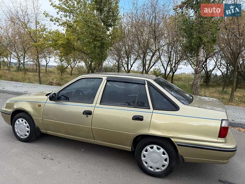 Седан Daewoo Nexia 2006 в Миколаєві