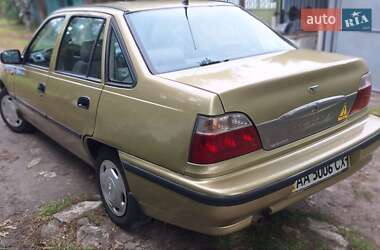 Седан Daewoo Nexia 2007 в 