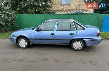Седан Daewoo Nexia 2008 в 