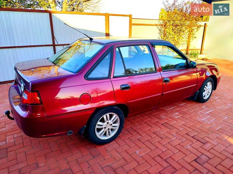 Седан Daewoo Nexia 2011 в Киеве