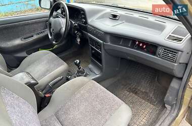 Седан Daewoo Nexia 2006 в 