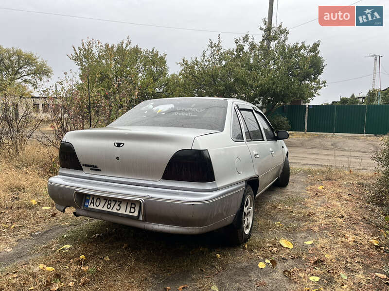 Седан Daewoo Nexia 1995 в Балаклії