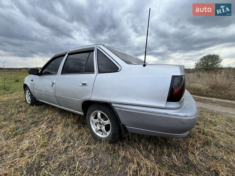 Седан Daewoo Nexia 1995 в Балаклії