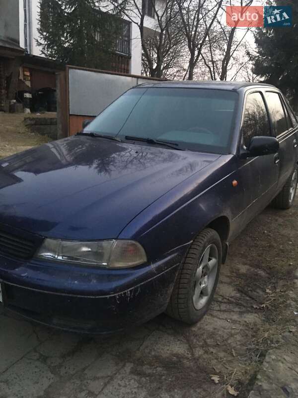 Седан Daewoo Nexia 2008 в Хусте