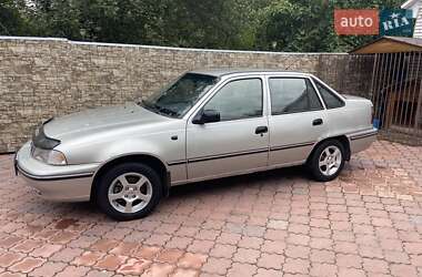 Седан Daewoo Nexia 2008 в 