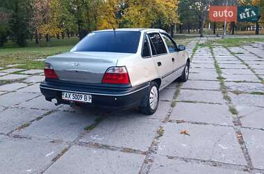 Седан Daewoo Nexia 2009 в 