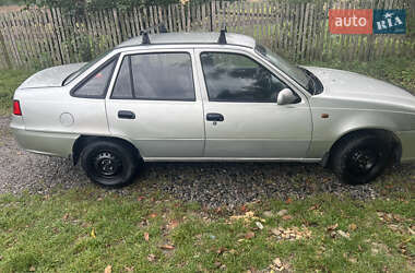 Седан Daewoo Nexia 2008 в 