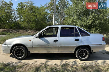 Седан Daewoo Nexia 2012 в 