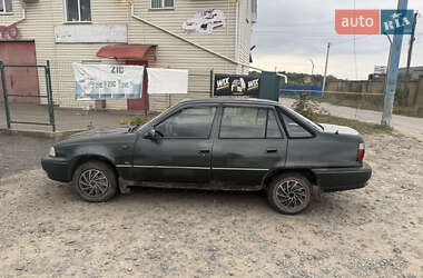 Седан Daewoo Nexia 1997 в 