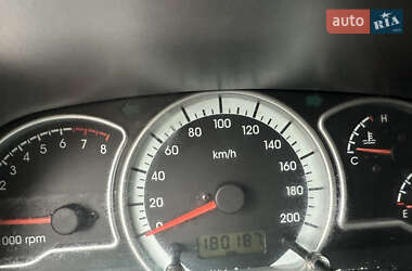 Седан Daewoo Nexia 2011 в 