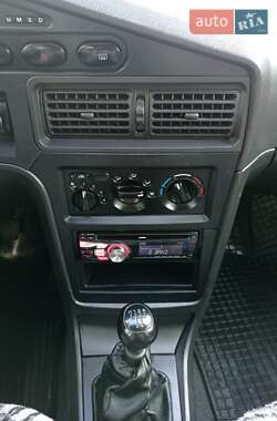 Седан Daewoo Nexia 2010 в 