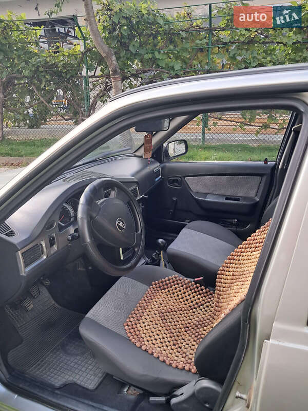 Седан Daewoo Nexia 2009 в Сколе