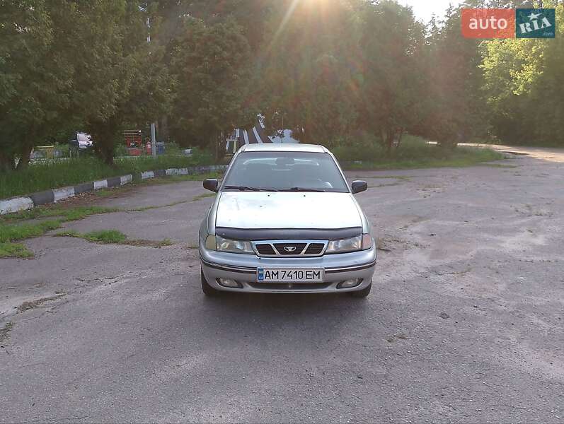 Седан Daewoo Nexia 2006 в Житомире