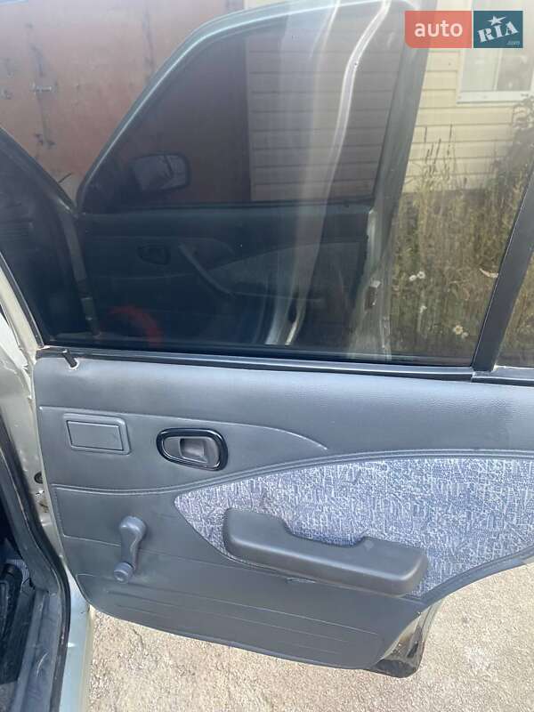 Седан Daewoo Nexia 2006 в Києві