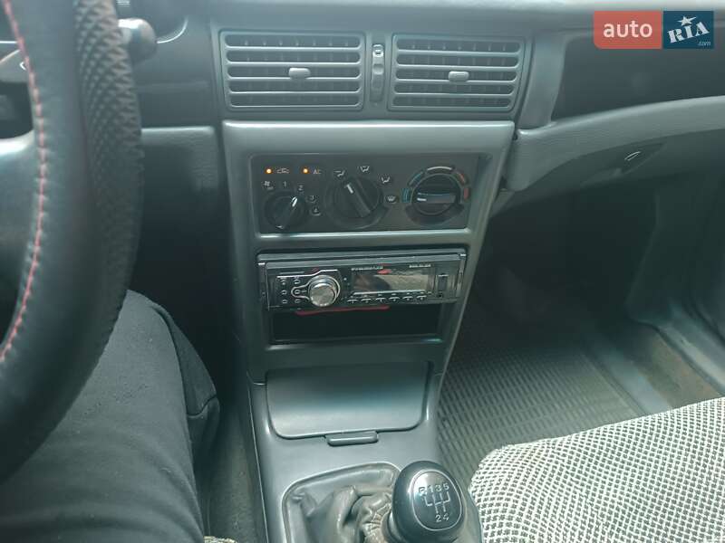 Седан Daewoo Nexia 2006 в Ужгороде