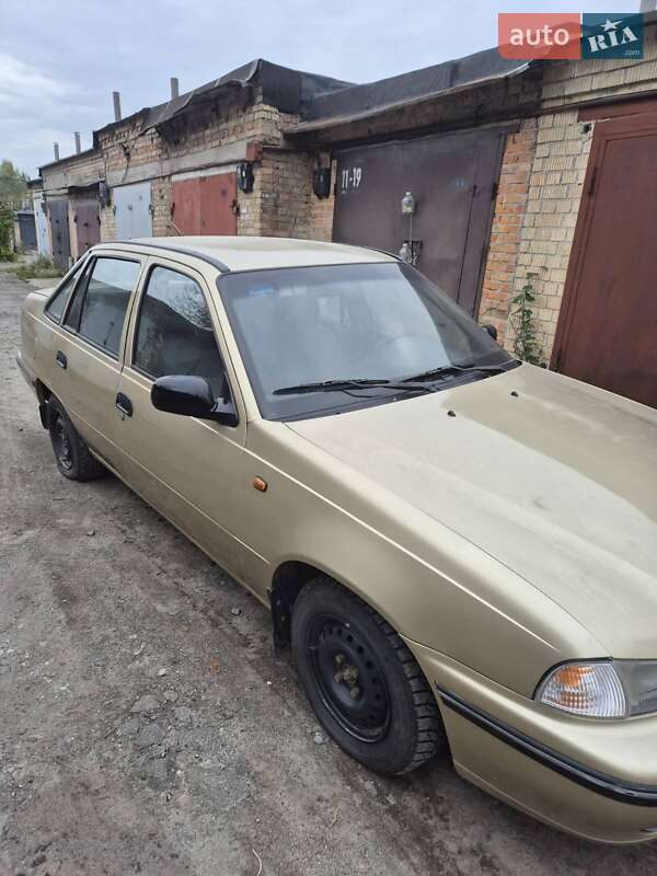 Седан Daewoo Nexia 2007 в Киеве