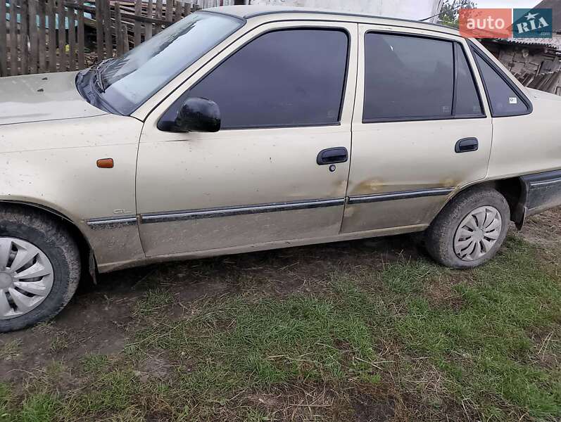 Седан Daewoo Nexia 2008 в Луцке
