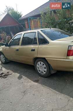 Седан Daewoo Nexia 2008 в Сумах