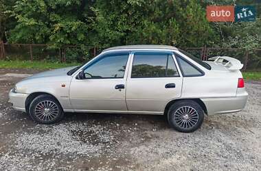 Седан Daewoo Nexia 2008 в Дубно