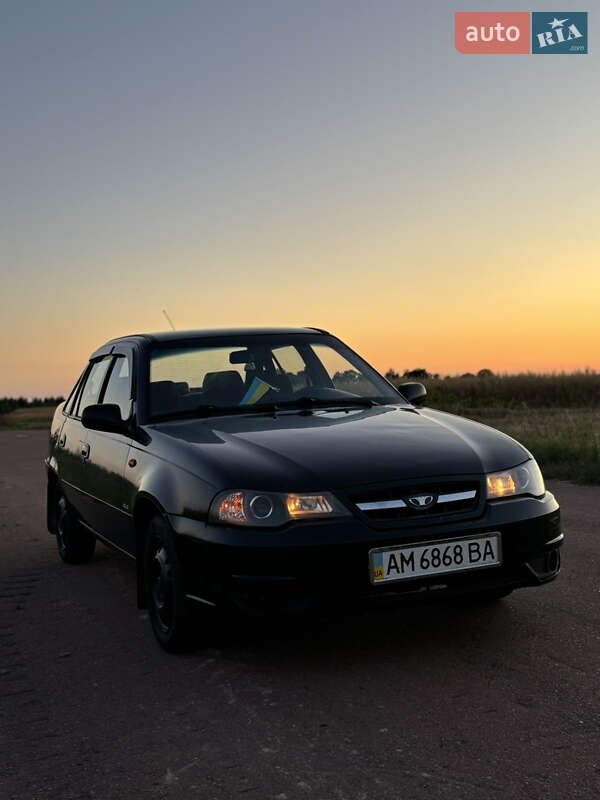 Седан Daewoo Nexia 2009 в Овруче
