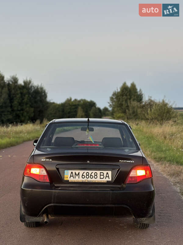 Седан Daewoo Nexia 2009 в Овруче
