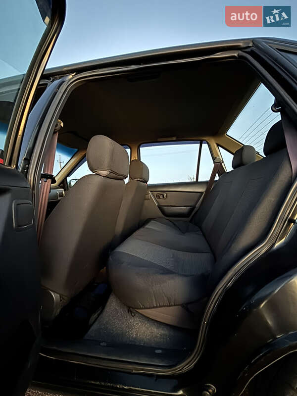 Седан Daewoo Nexia 2009 в Овруче