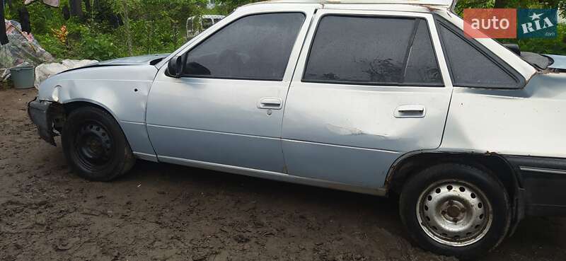 Седан Daewoo Nexia 2007 в Остроге