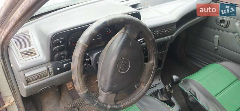 Седан Daewoo Nexia 2007 в Остроге