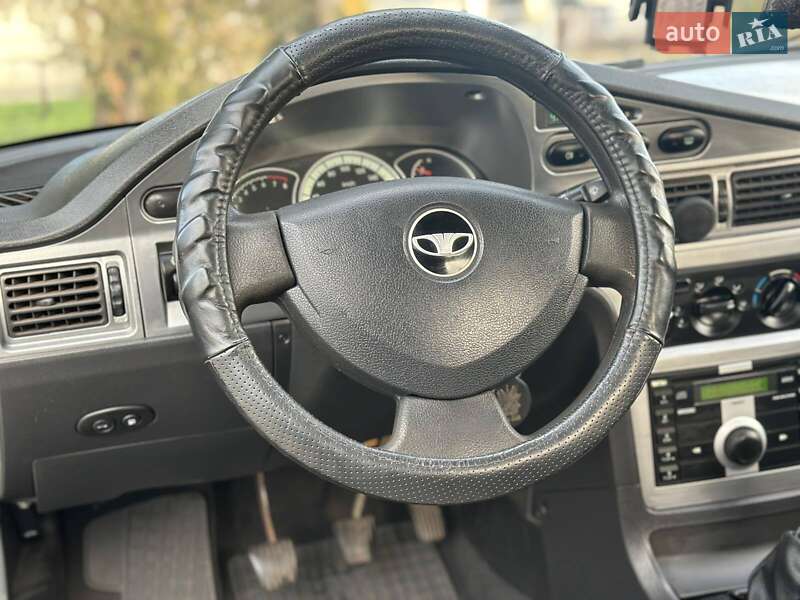 Седан Daewoo Nexia 2011 в Дніпрі